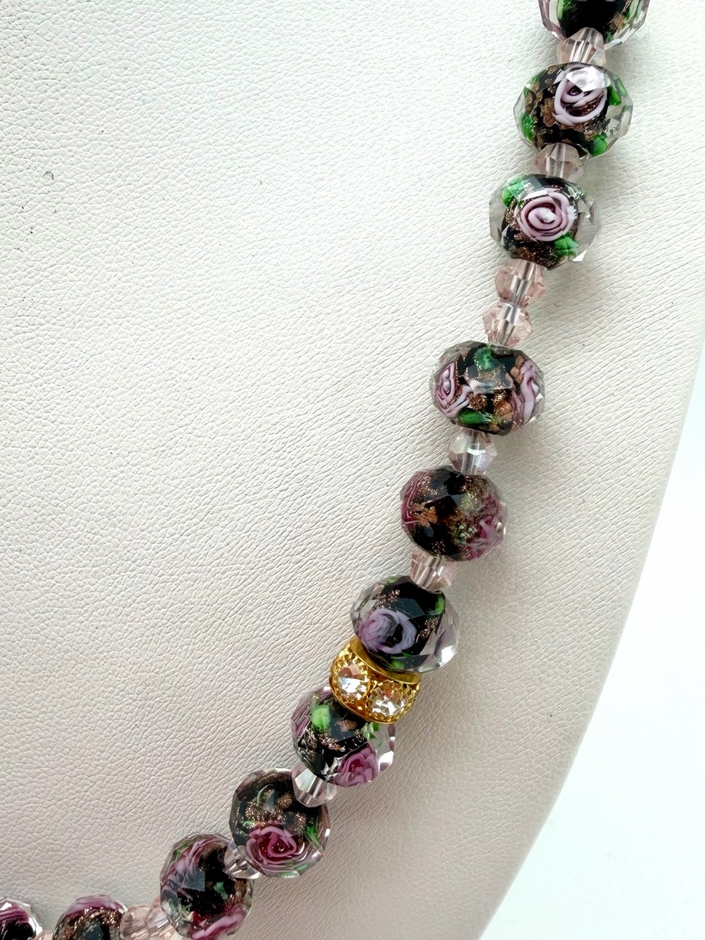 Artisan Black and Pink Encased Floral Design Lampwork Glass Beaded Set (5) - Picture 11 of 12